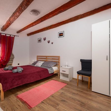 Holiday Home Dide Kanfanar Eksteriør bilde